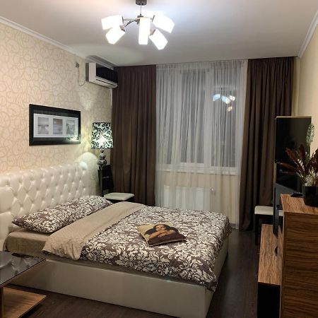 1-Ком Квартира На 18 Этаже Позняки Ул. Урловская 23-А Kiev Exterior foto