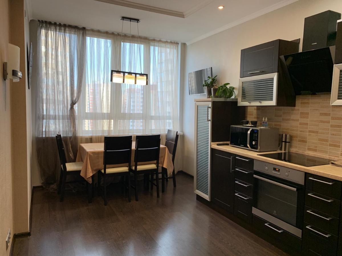 1-Ком Квартира На 18 Этаже Позняки Ул. Урловская 23-А Kiev Exterior foto