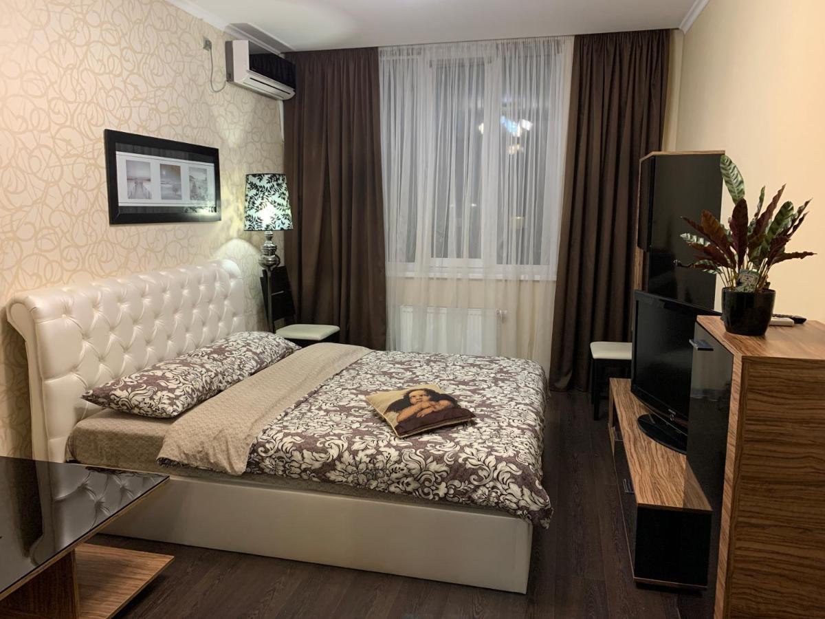 1-Ком Квартира На 18 Этаже Позняки Ул. Урловская 23-А Kiev Exterior foto